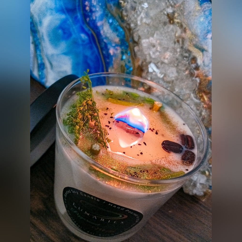 Spiced Orange Soy Candle w/ Wood Wick - Picture 6 of 12